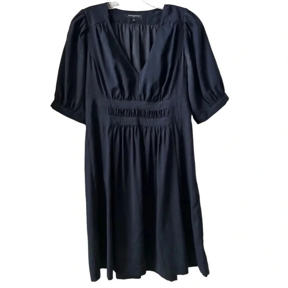 Banana Republic Ruched Waist‎ V Neck Dress Navy Blue Knee Length Short Sleeve 6